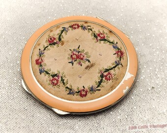 Small Needlepoint Floral-Vintage Ladies Powder Compact-6.5cm