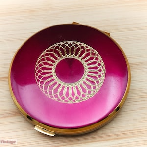 Red/Magenta and Gold Circles-Vintage Ladies Powder Compact-1re, compact mirror, vintage compact, handheld mirror, vintage vanity