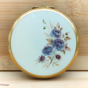 Stratton White with Blue Flowers-Vintage Make Up/Powder Compact-202, compact mirror, vintage compact, handheld mirror, vintage vanity