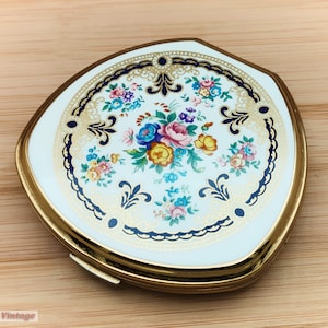 Stratton White Floral -Vintage Ladies Powder Compact-1ye, compact mirror, vintage compact, handheld mirror, vintage vanity