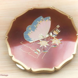 Stratton Butterfly-queen-Vintage Make Up/Powder Mirror Compact-204 , vintage compact, handheld mirror, vintage vanity