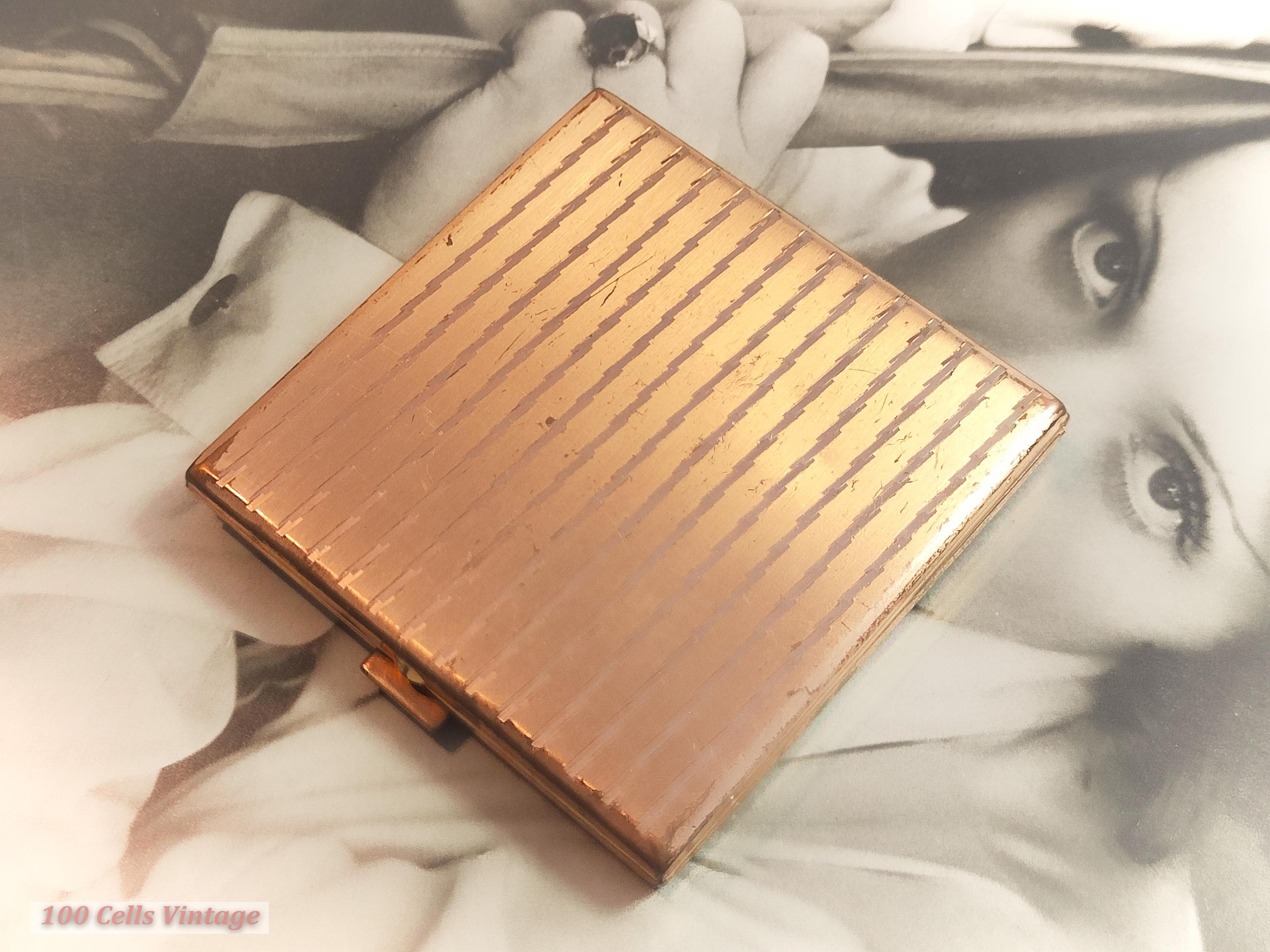 Emrich powder compact - Etsy 日本