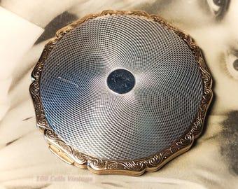 Revlon Textured Gold Turn-vintage Ladies Powder Compact-1pi