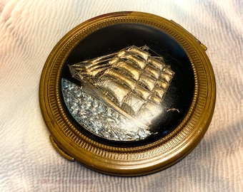 Kigu Ship behind lucite vintage powder compact: Makeup Mirror-0p