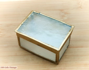 Capiz Shell (5cm)-Vintage Trinket/Pill/Jewellery Box 0or keepsake box, jewelry box, trinket box, treasure box
