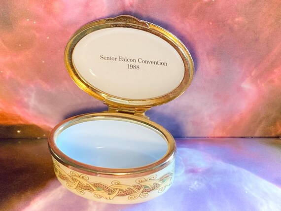 Senior Falcon Convention Allied Dunbar Staffordshire Enamels-vintage pill box View 5
