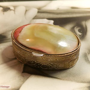 Green oval marble onyx agate-5cm-Vintage Marble Pill Box-trinket/snuff box 0o keepsake box, jewelry box, trinket box, treasure box
