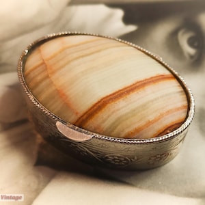 Pale green marble onyx agate-5cm-Vintage Marble Pill Box-trinket/snuff box 0o keepsake box, jewelry box, trinket box, treasure box