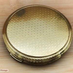 Art Deco Gold Tone-Vintage Ladies Powder Compact -0ma, compact mirror, vintage compact, handheld mirror, vintage vanity
