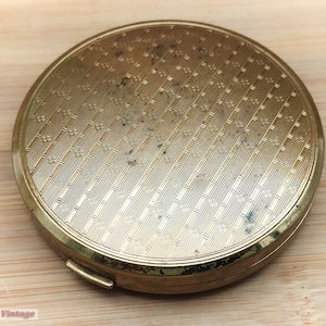 Melissa Gold Tone Guilloche-Vintage Ladies Powder Compact -0in, compact mirror, vintage compact, handheld mirror, vintage vanity