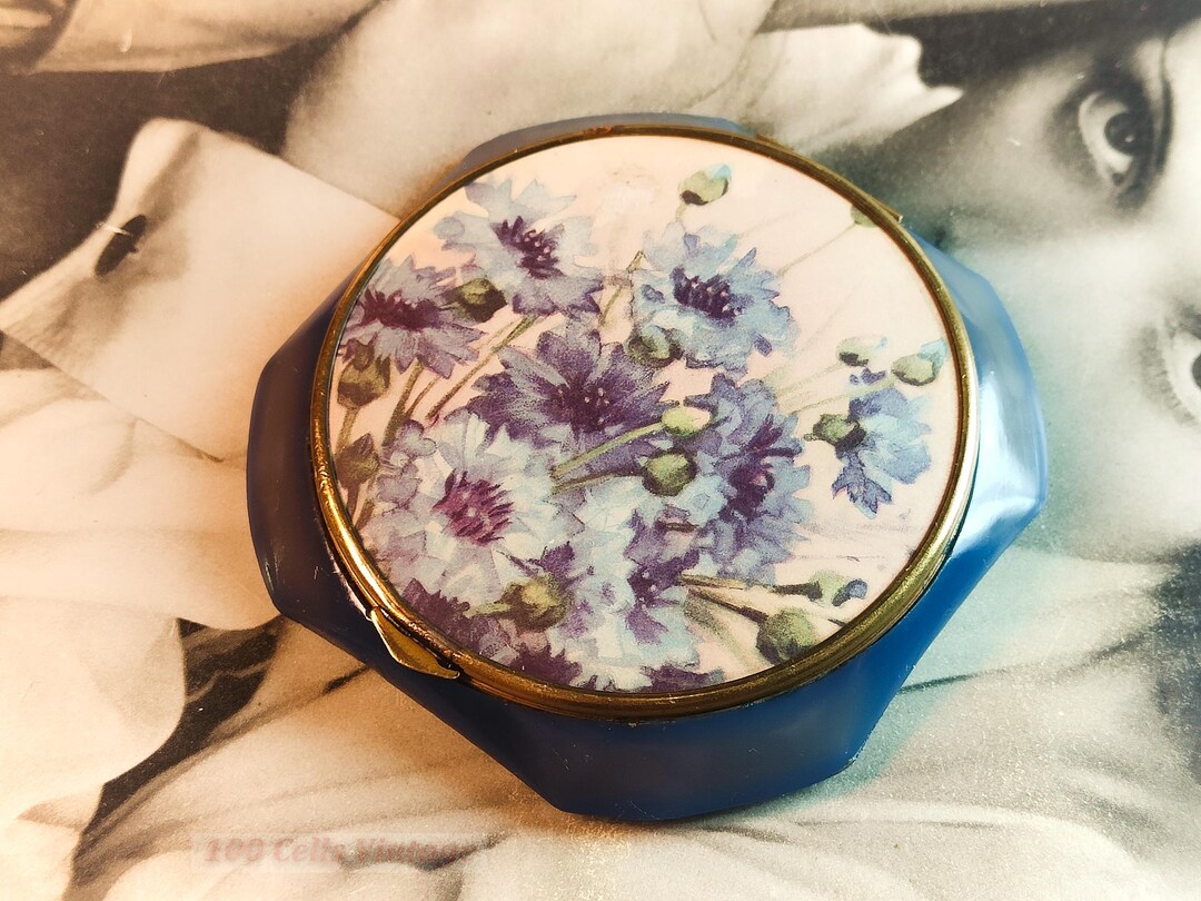 Blue Bakelite Floral Vintage Powder Compact: Makeup Mirror-205 - Etsy
