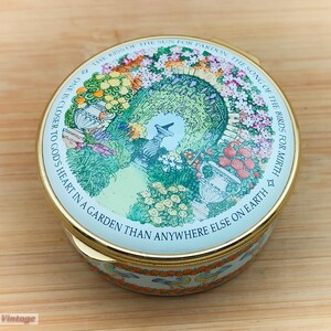 Staffordshire Pill - Etsy