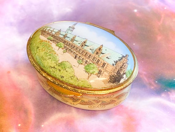 Senior Falcon Convention Allied Dunbar Staffordshire Enamels-vintage pill box