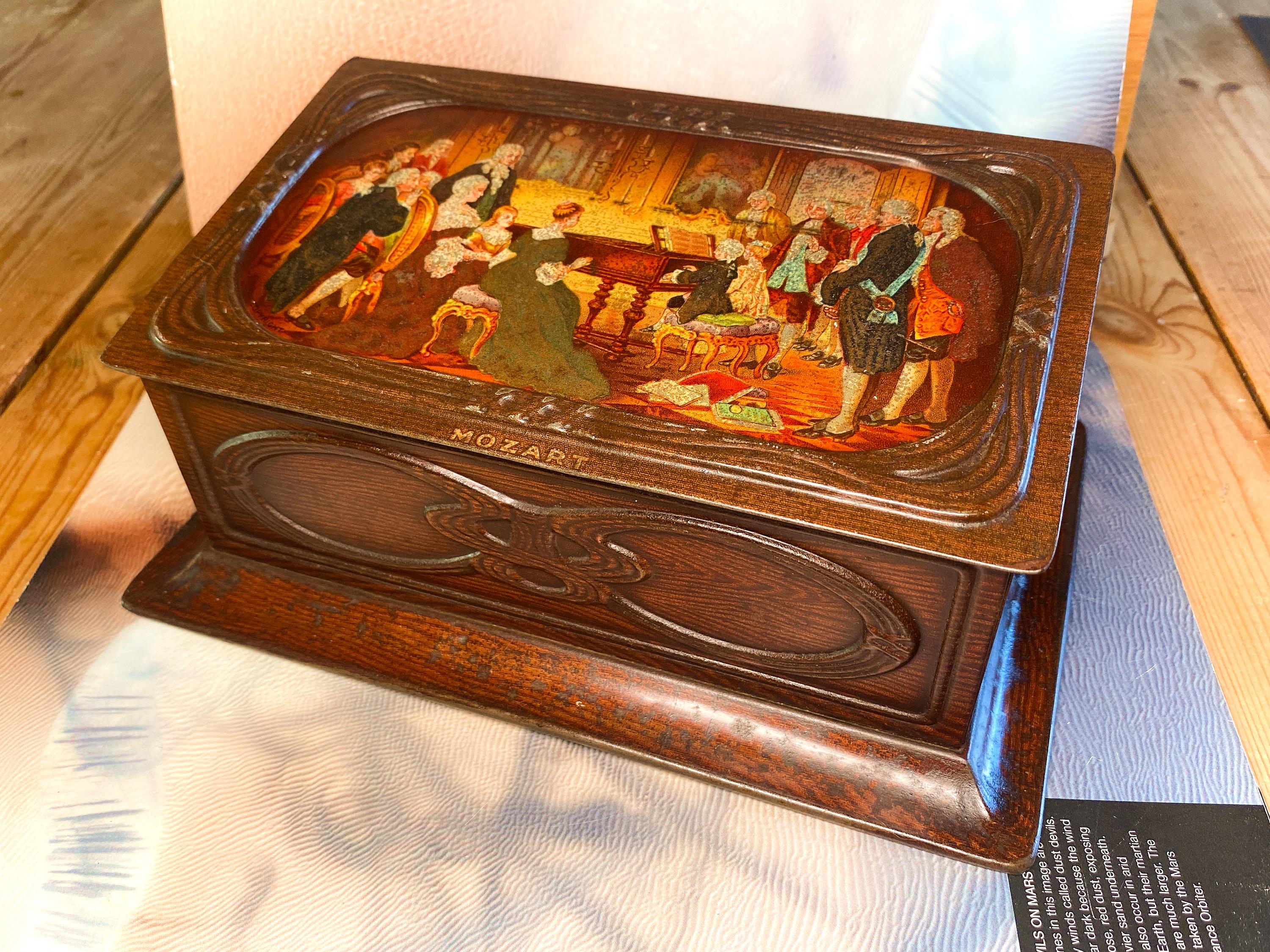 Paris biscuit tin - Etsy 日本