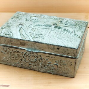 Chinese/Asian Embossed Silver Tone-8cm-Vintage Trinket/Pill/Jewellery Box image 3