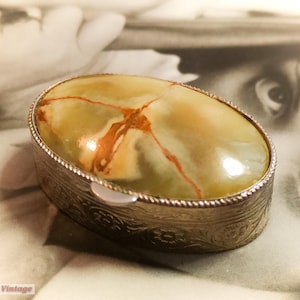Green oval marble onyx agate-5cm-Vintage Marble Pill Box-trinket/snuff box 0o keepsake box, jewelry box, trinket box, treasure box