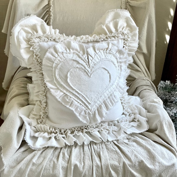 Capa de Almofada Personalizada com Babados Rústicos, Almofada de Coração, Roupa de Cama Country Francesa, Decoração Boho, Roupa de Cama de Fazenda, Ideias para Presentes de Casamento