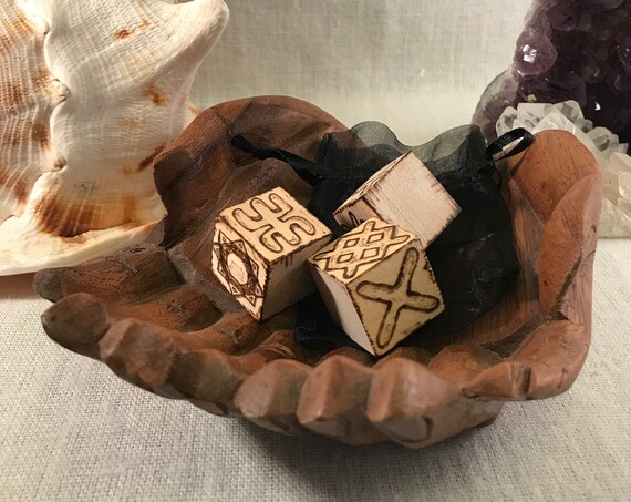 Set of 3 Rune Dice, Wood Burned Divination Dice, Altar Tool, Divination Dice