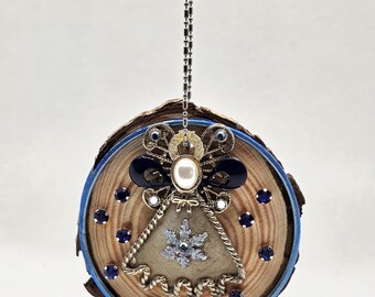 Handcrafted Wood Disc Ornament, Vintage Jewelry, Rustic Farmhouse Christmas Decor