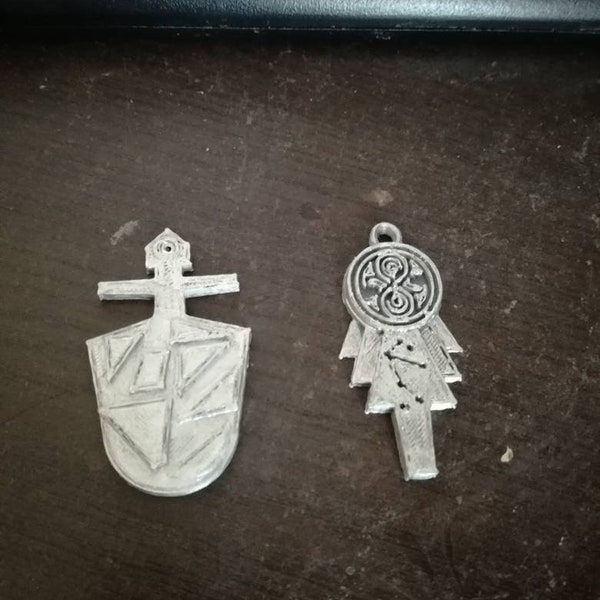 Classic Doctor Who 7th and 8th TARDIS keys