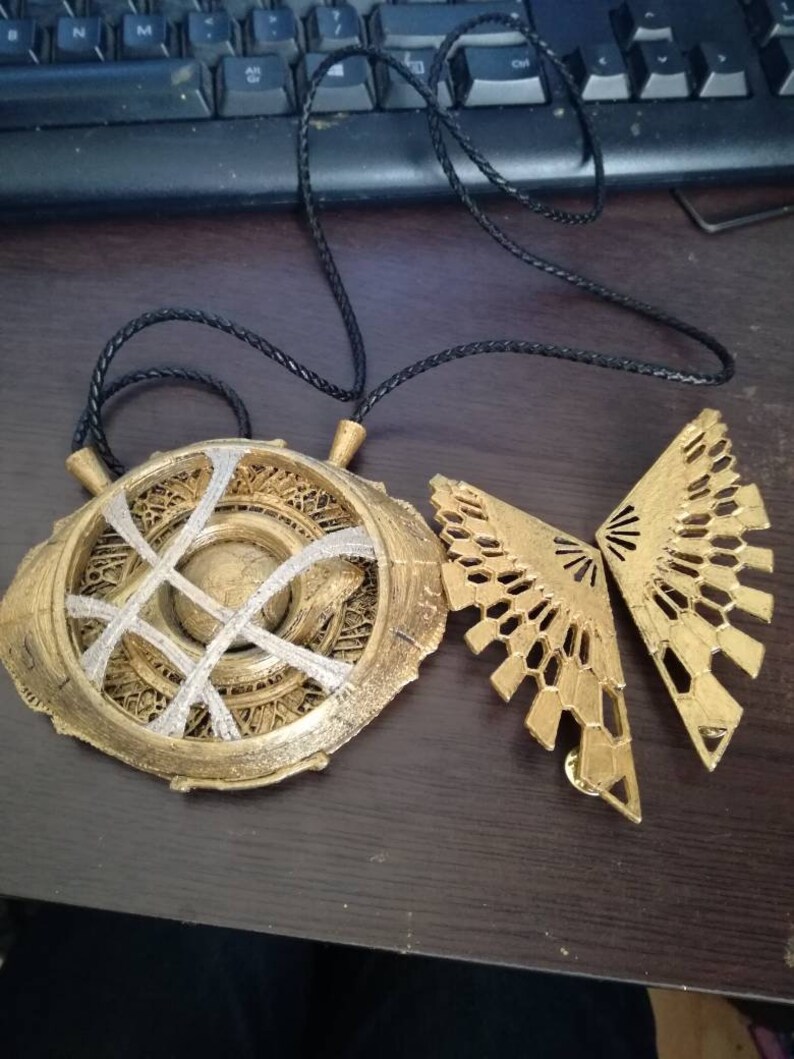 Doctor Strange Eye of Agamotto replica