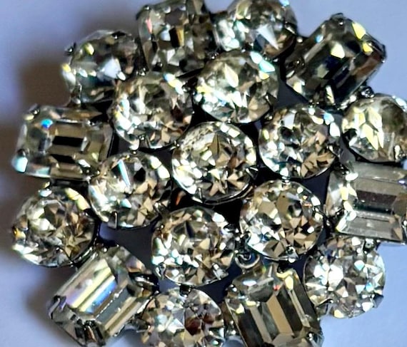 Jewels by Albert Weiss Vintage Sparkling Rhinestone Ear Clips