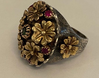 Two Tone Fabulous Flower Ring