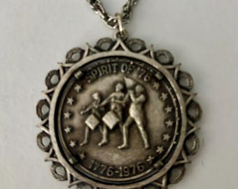 Vintage Spirit of 1776 Silvertone Bicentennial Pendant