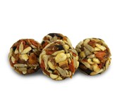 Yum Balls - Healthy Unique Treat for Rat, Chinchilla, Prairie Dog, Degu, Parrot, Bird, Guinea Pig, Rabbit, Hamster, Gerbil Other Rodents