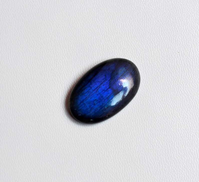 Size 32*20*8mm 42Cts AAA Quality Labradorite Cabochon Jewellery Gemstone Full Blue Flashy Oval Shape Blue Labradorite Loose Gemstone