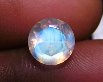 Rainbow Moonstone Faceted Gemstone, AAA+++ Top Quality Sky Blue Flashy Cut Moonstone, Round Shape Gemstone, Calibrated Size 8*8*5 MM 2 Carat