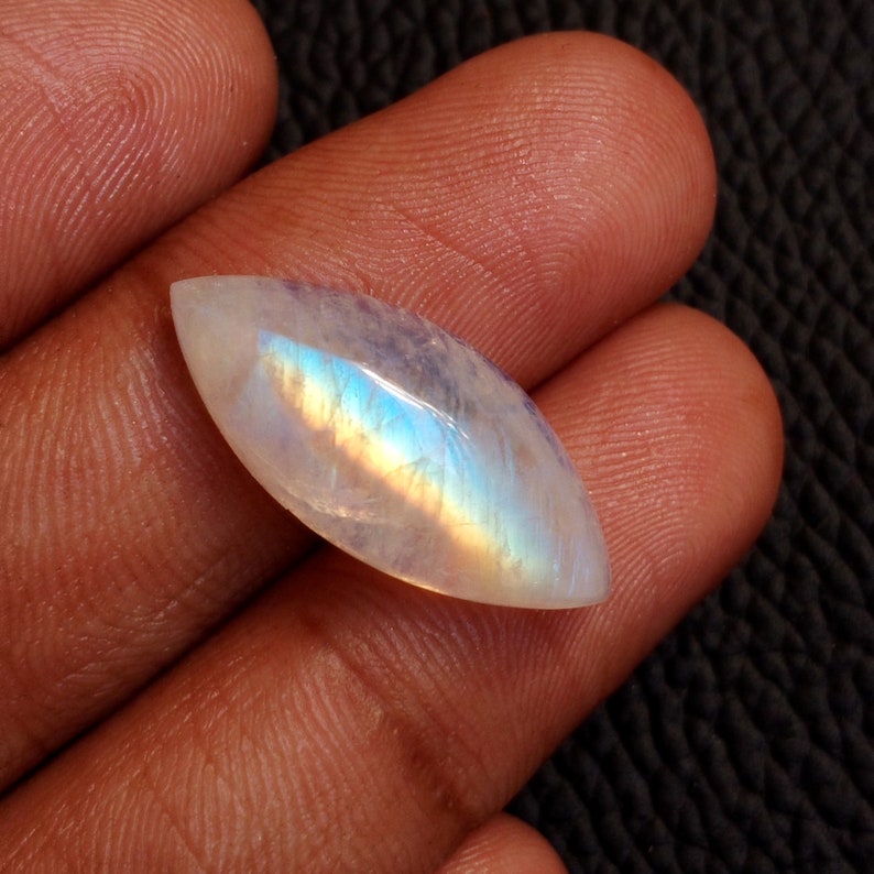 Size 25*11*7mm 13Cts Jewellery Gemstone Multi Flashy Gemstone Marquise Shape Moonstone Smooth Moonstone Rainbow Moonstone Cabochon