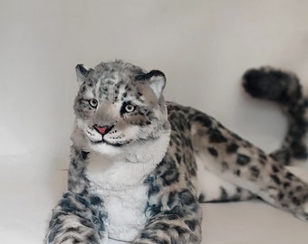 Realistic snow leopard Author's plush doll Animal snow leopard OOAK Artificial stuffed animal made of faux fur