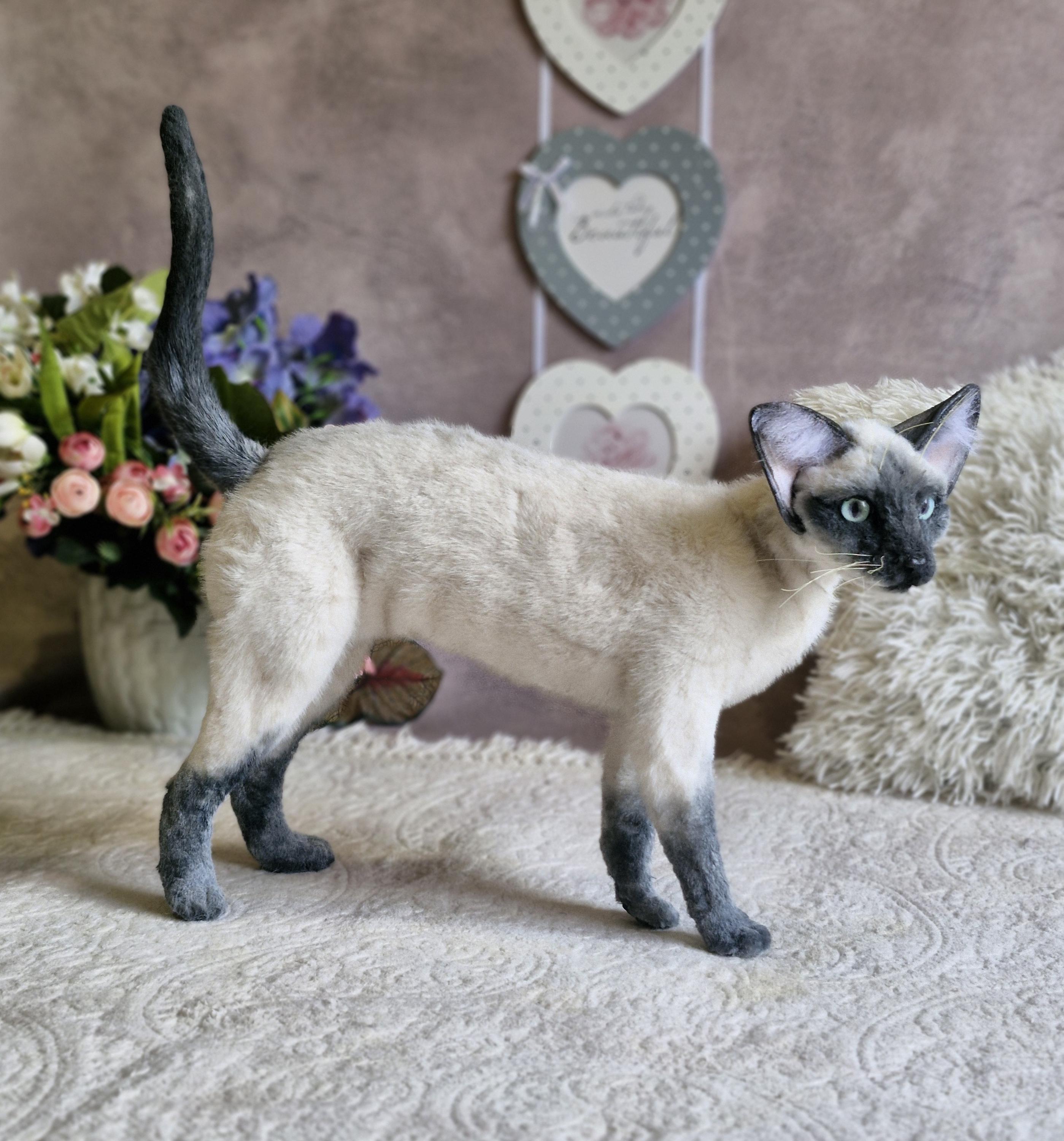 手作りのポーズ可能なシャム猫アートドール：OOAKコレクタブル