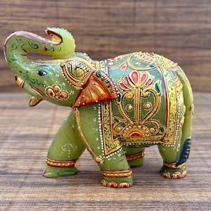 Estatua de elefante de piedra de 4 &quot;, piedra preciosa de jade natural, pintura hecha a mano, regalo de decoración del hogar