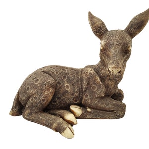 Sitting Deer Animal Statue Handmade Collectible Resin Carving Dear home decor