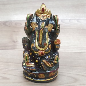 Labradorite stone Ganesha Statue Painted Gemstone Statue Elephant God Ganpati