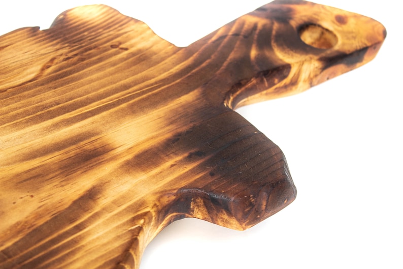 Cutting Board with natural shapes