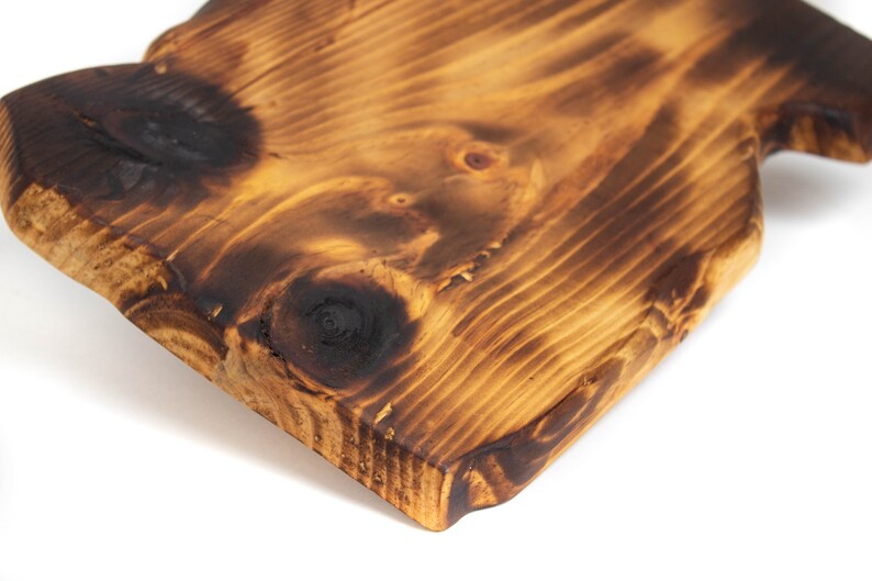Cutting Board with natural shapes