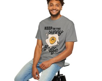 Retro "Keep on the Sunny Side" T-Shirt: 70s Style Graphic Tee