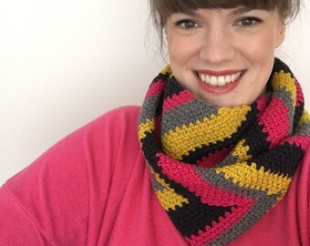 This Way That Way Cowl, Crochet Pattern (pdf download)