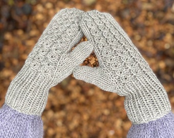 Kissing Gate Mittens, knitting pattern (pdf download), chunky knitted mittens with mock cable eyelet detail