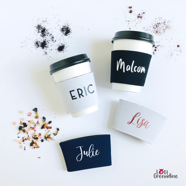Personalisierte Kaffeehülle, Kaffeetassenhülle mit Vornamen, Hochzeitsgastgeschenk, wiederverwendbare Kaffeehülle, Junggesellinnenabschiedsgeschenk