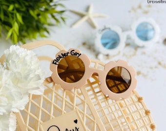 Personalized Flower Sunglasses for Kids, Custom Sunglasses for Flower Girl, Daisy Sunglasses, Flower Girl Proposal, Kid Name Sunglasses