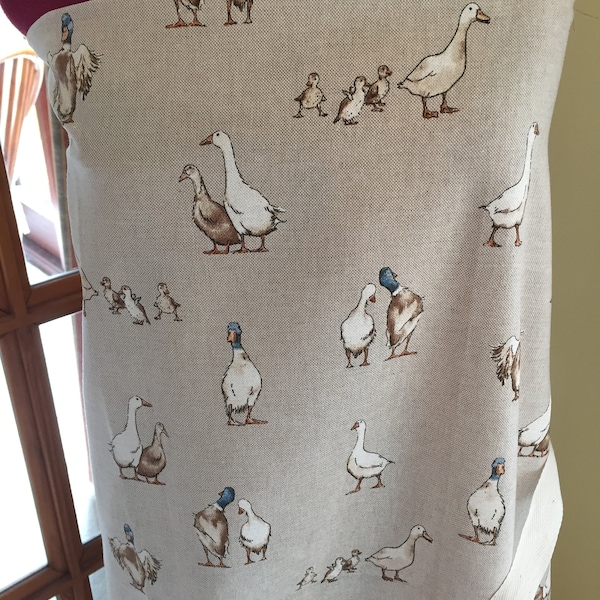 Apron-Ducks also Double oven gloves, single Mitt, tea cosy, bowl Cosies