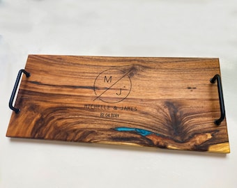 Personalised Engraved Serving Board with Handles / Custom Made Charcuterie Board /Live Edge Timber Board / Anniversary Gift / Bespoke Gift