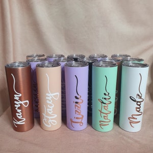 20oz Personalisierter Slim Tumbler/ Wiederverwendbarer Trinkhalm / Deckel / Geschenke für Sie / Personalisierter Skinny Tumbler / Bespoke Tumblers