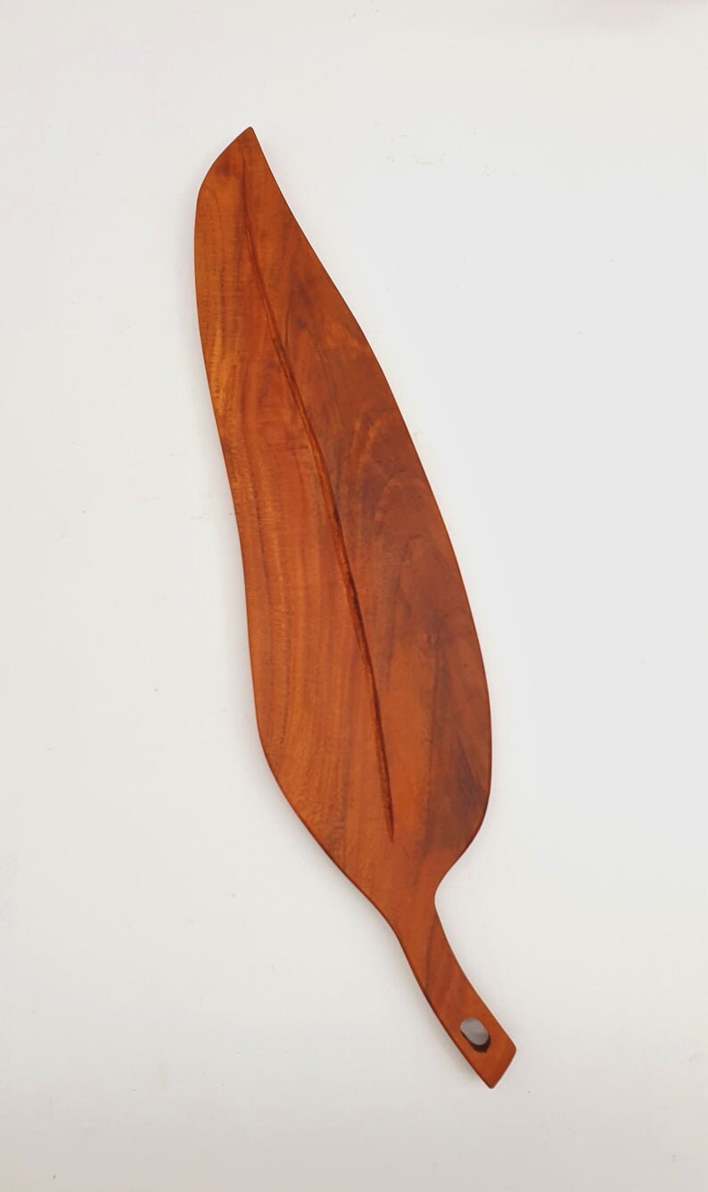 Large Australian Gum Leaf Serving Platter / Hand Carved Wooden Tray