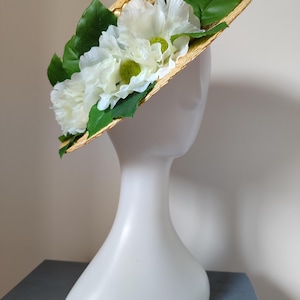 Elegant hat with dark blue ribbon and white flowers - All our items are UNIC parts