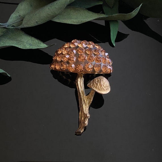 Vintage Celluloid Rhinestone Mushroom Brooch - image 6